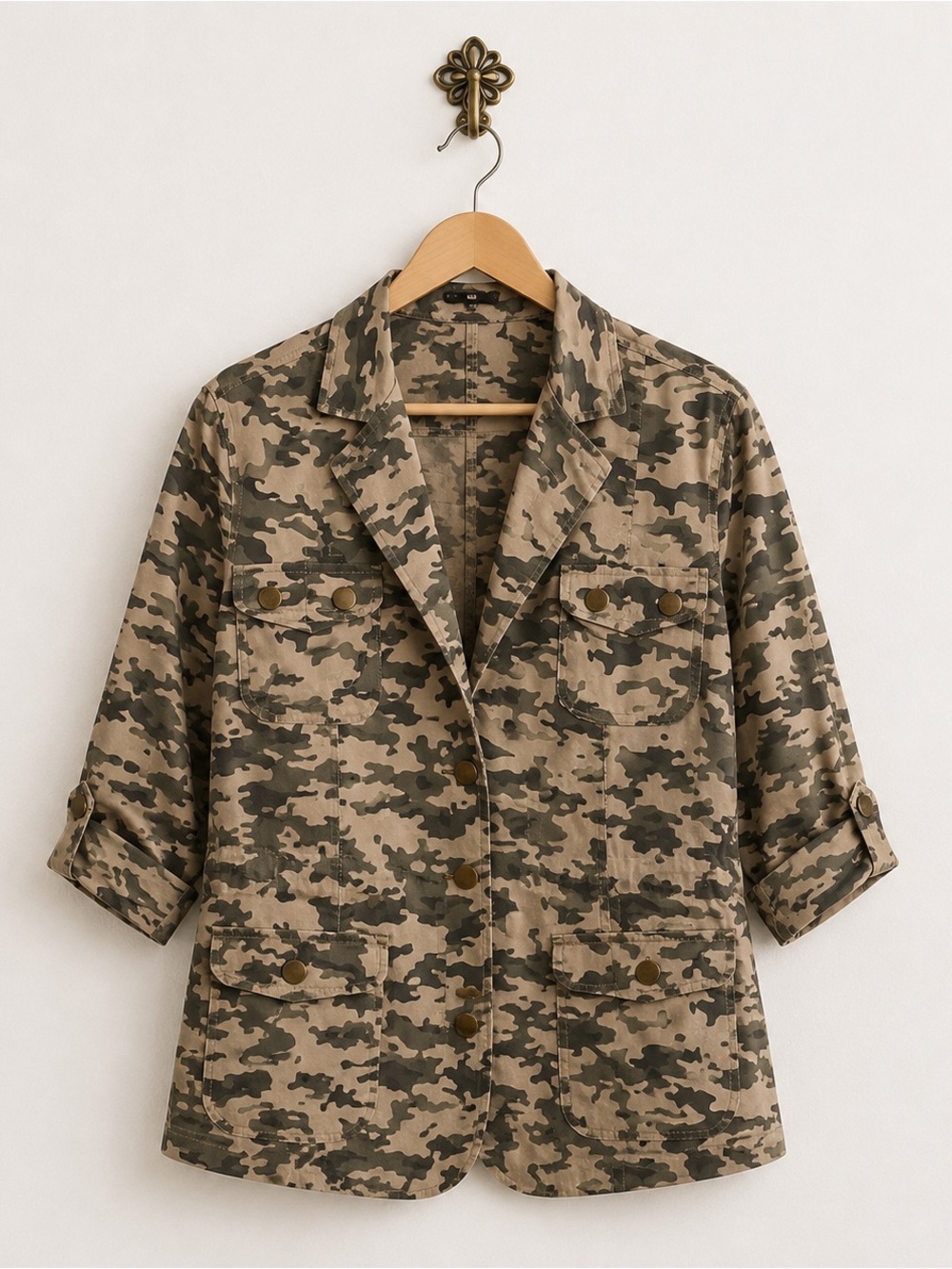 Wearables camo stretch green tan stretch utility jacket L